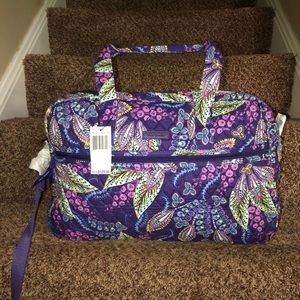 Vera Bradley Medium Traveler In Batik Leaves